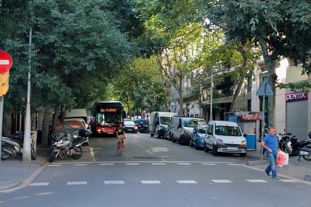 Tamarit Apartments Barcelona Exteriör bild